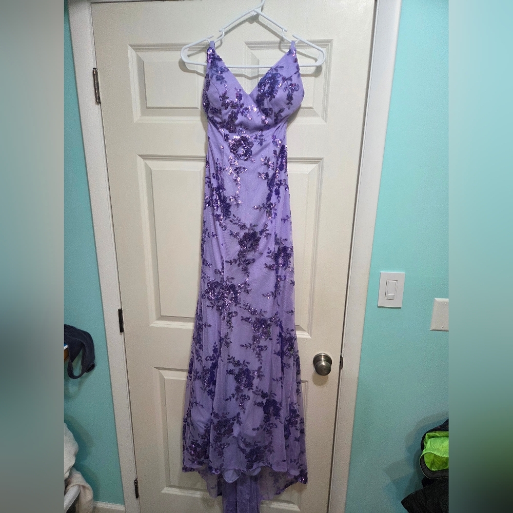Long Purple Sequin Prom Dress Very Detailed lavender Size 2 To 4
